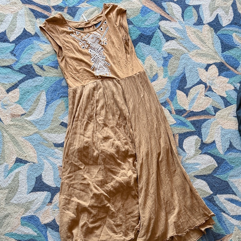 Free people size medium embroidered midi Dress